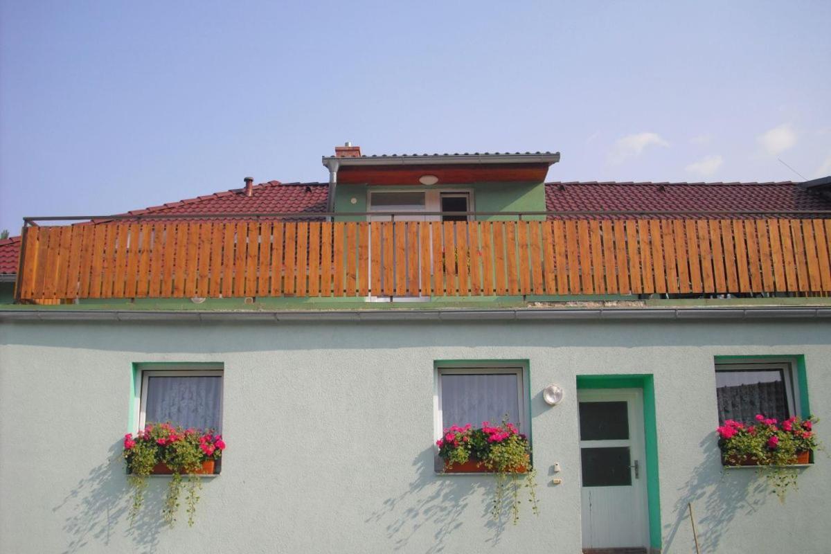 Penzion U Balcarky Ostrov u Macochy Exterior photo