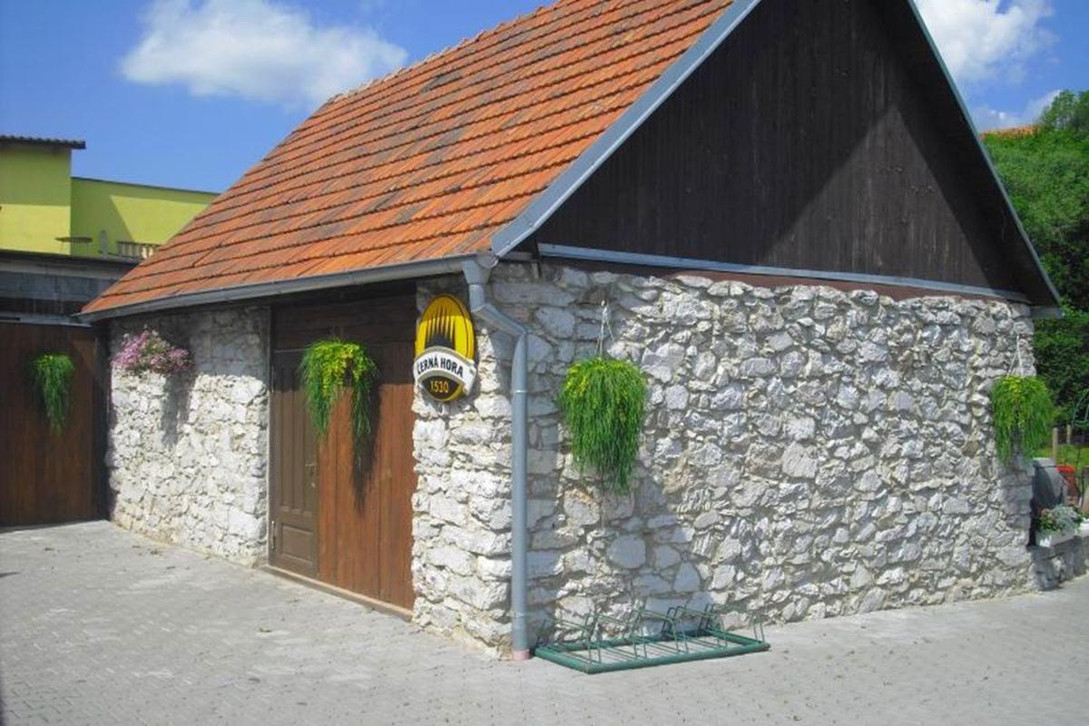 Penzion U Balcarky Ostrov u Macochy Exterior photo